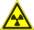 Табличка "Опасно. Радиоактивные вещества или ионизирующие излучения"